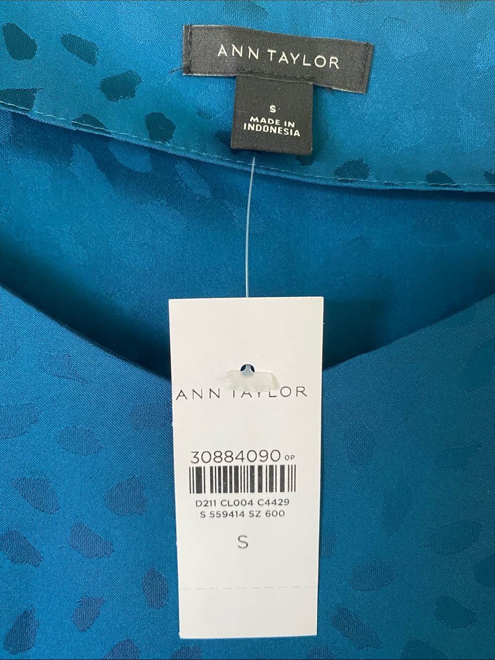 Ann Taylor Teal Satin Scoop Neck Blouse - Picture 2 of 7
